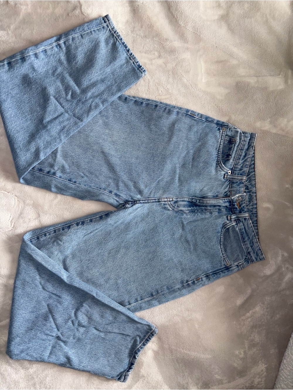 Light Blue Boyfriend Jeans — Relaxed Fit Women's Denim